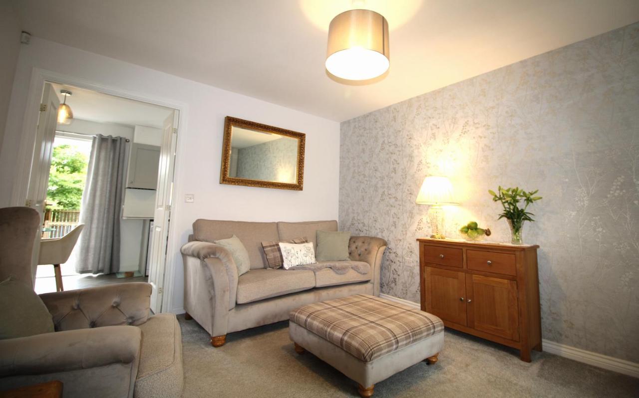 Ashington - 2 Bedroom House - Beautifully Decorated & Furnished - Large Garden المظهر الخارجي الصورة